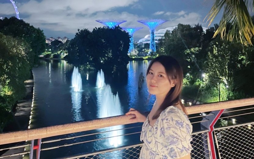 Sara Hishinuma in Singapore