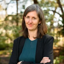 Virginia Doellgast headshot