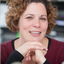 Paula Cohen headshot